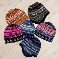 Kirjud masinkootud mütsid