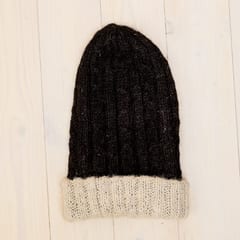 Alpakavillased kahtpidi kantavad mütsid